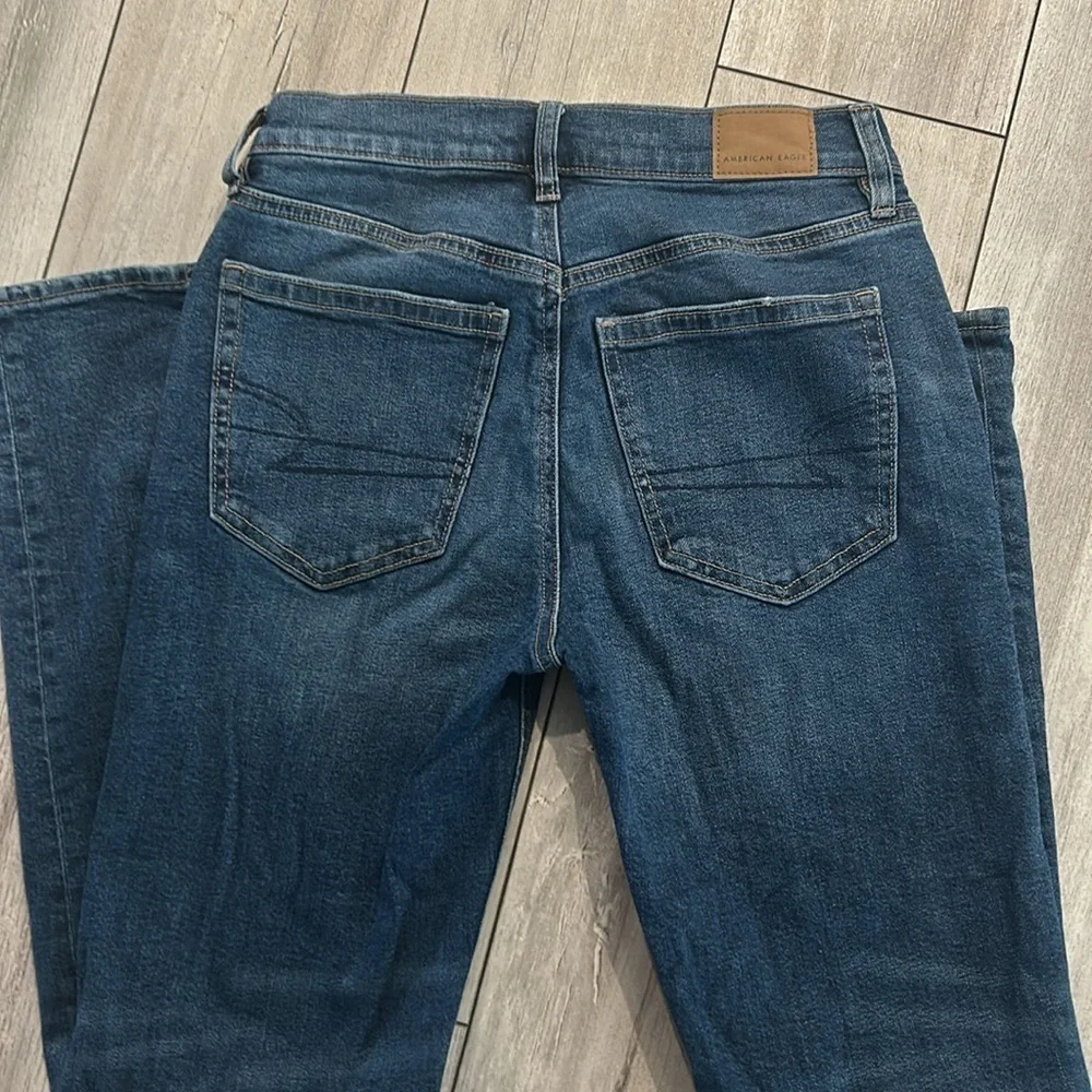 American Eagle 90s' skinny fit jeans size 2